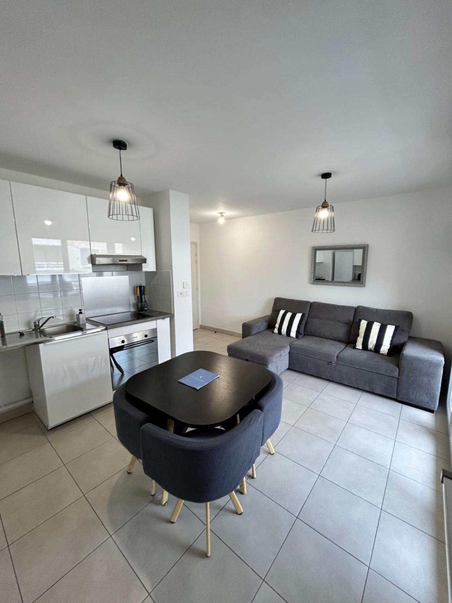 Appartement Avec Terrasse Et Box Entre Plages Et Nature 马赛 外观 照片